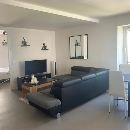 Grand T2 Centre-Ville, Calme, Lumineux Et Spacieux, 1 Chambre, 1 A 5 Pers, Climatisation, Wifi, Parking Libre Et Gratuit Lejlighed Lorient