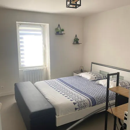 Grand T2 Centre-Ville, Calme, Lumineux Et Spacieux, 1 Chambre, 1 A 5 Pers, Climatisation, Wifi, Parking Libre Et Gratuit Lejlighed